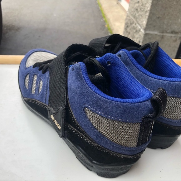 AXO Suede Women’s Blue White Cycling  Adjustable Hook cycling Shoes Size 37/5.5 - Picture 7 of 10